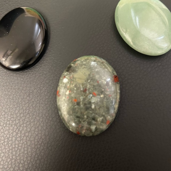 35X45mm worry stones, set of 4 - Picture 7 of 7